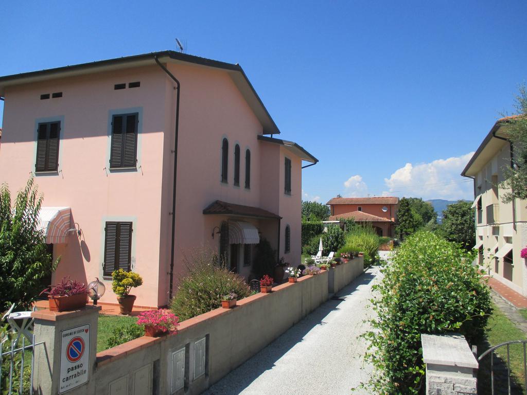 Affittacamere Villa Delia Lucca Buitenkant foto